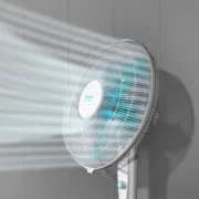 V1704744_4