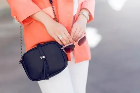 marcas-de-bolsas-femininas-boas-e-baratas-800