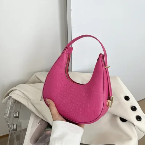 Mini Bolsa Feminina em Meia Lua Acessórios de Moda - nacloset 11