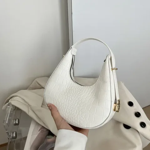 Mini Bolsa Feminina em Meia Lua Acessórios de Moda - nacloset 9