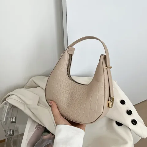 Mini Bolsa Feminina em Meia Lua Acessórios de Moda - nacloset 8