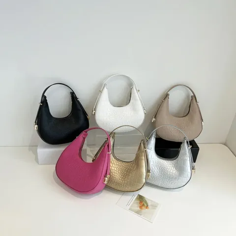 Mini Bolsa Feminina em Meia Lua Acessórios de Moda - nacloset 5