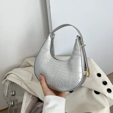 Mini Bolsa Feminina em Meia Lua Acessórios de Moda - nacloset 10