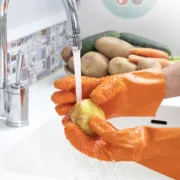 Luvas Limpadoras de Verduras e Frutas Glinis InnovaGoods Acessórios de Cozinha - nacloset