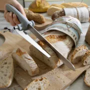 Faca de Pão com Guia de Corte Regulável Kutway InnovaGoods Acessórios de Cozinha - nacloset