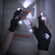 Luvas com Iluminação LED Gleds InnovaGoods 2 Unidades Atividades ao Ar Livre - nacloset