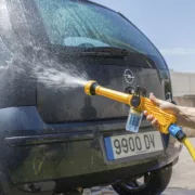 Pistola de Água de Pressão com Depósito 8 em 1 Acessórios para Automóveis - nacloset 2
