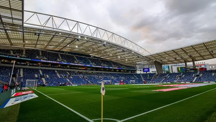 FC Porto-Alverca: Dragão acautelado para início da defesa do título