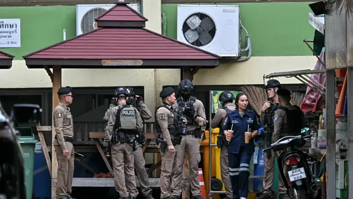 Sobe para 8 o n.º de mortos em ataque com arma em escola na Tailândia