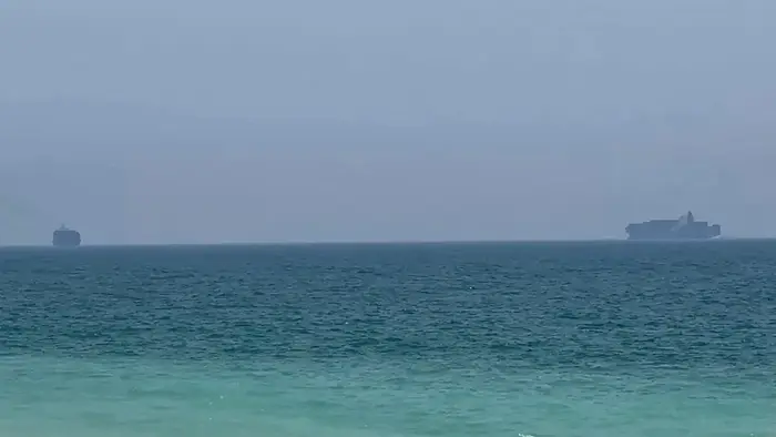 Míssil atinge navio da Abu Dhabi National Oil Company em Ormuz