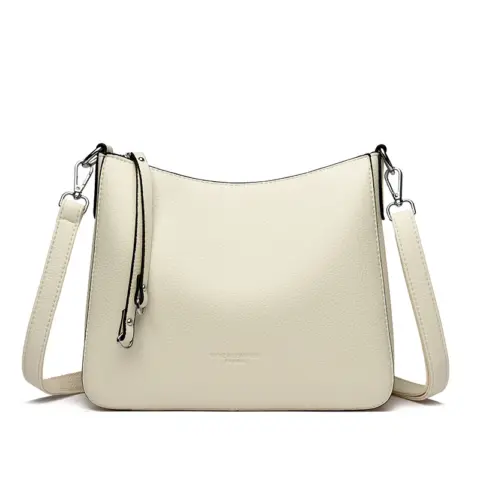 Genuine, elegant and versatile leather cross-sectional bag NAcloset 9 Genuine, elegant and versatile leather cross-sectional bag NAcloset 9