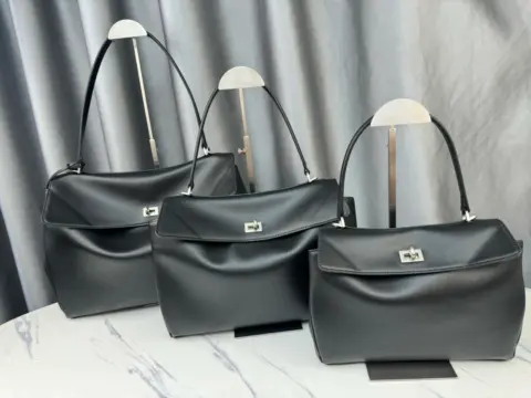Bolsas de mão em Couro (3 tamanhos) Carteiras e Bolsas - nacloset 6
