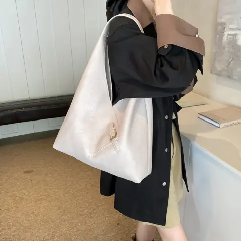 Bolsa de couro macio de cor sólida para usar ao ombro Carteiras e Bolsas - nacloset 5