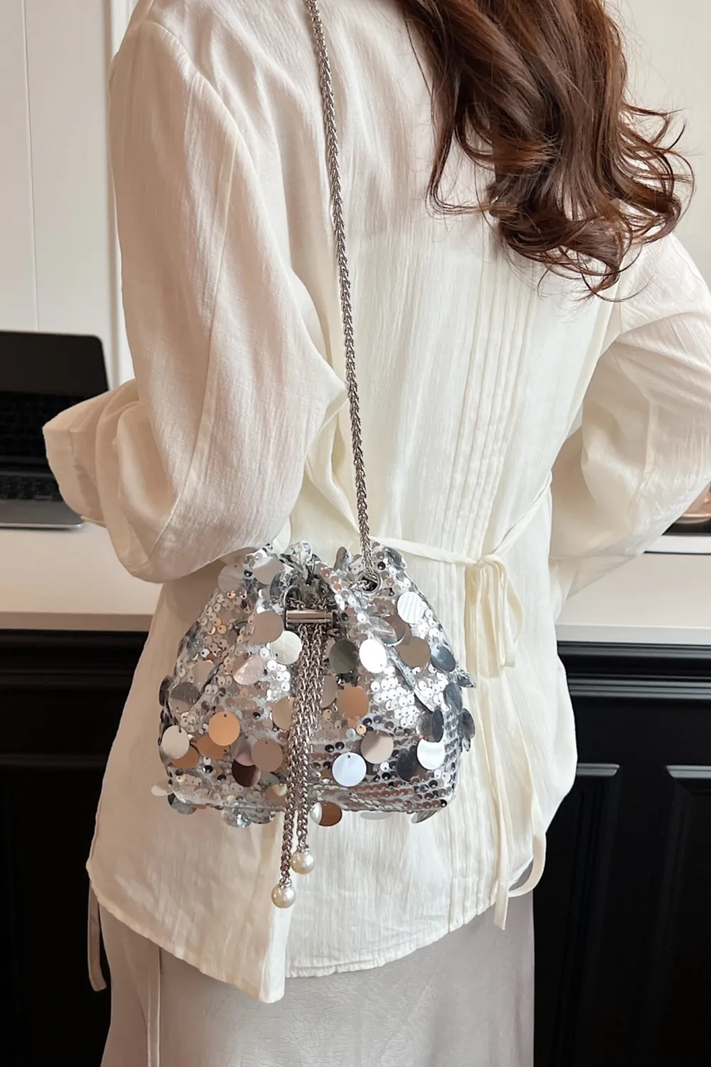 Bolsa transversal de lantejoulas com corrente Carteiras e Bolsas - nacloset 2 Bolsa transversal de lantejoulas com corrente Carteiras e Bolsas - nacloset 2