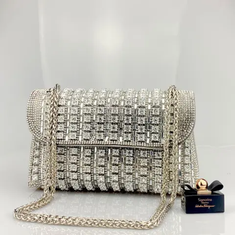 Packet style evening dress, adorned with brooch and chain strap with rhinestones Wallets and Bags - NAcloset 4