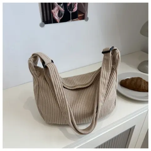 Bolsa romântica de grande capacidade em meia-lua (estilo japonês) Carteiras e Bolsas - nacloset 9 Bolsa romântica de grande capacidade em meia-lua (estilo japonês) Carteiras e Bolsas - nacloset 9