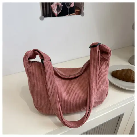 Bolsa romântica de grande capacidade em meia-lua (estilo japonês) Carteiras e Bolsas - nacloset 10 Bolsa romântica de grande capacidade em meia-lua (estilo japonês) Carteiras e Bolsas - nacloset 10