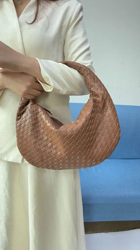 Bolsa feminina grande de tecido trançado (grande capacidade) Carteiras e Bolsas - nacloset 23