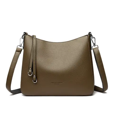 Genuine, elegant and versatile leather cross-sectional bag NAcloset 11 Genuine, elegant and versatile leather cross-sectional bag NAcloset 11