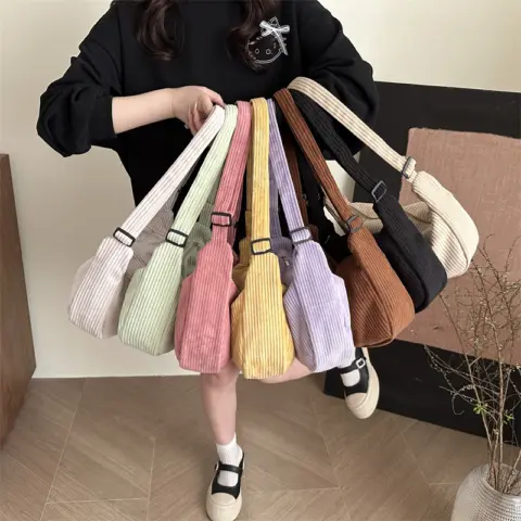 Bolsa romântica de grande capacidade em meia-lua (estilo japonês) Carteiras e Bolsas - nacloset 3 Bolsa romântica de grande capacidade em meia-lua (estilo japonês) Carteiras e Bolsas - nacloset 3