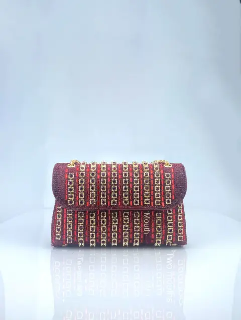 Packet style evening dress, adorned with brooch and chain strap with rhinestones Wallets and Bags - NAcloset 15
