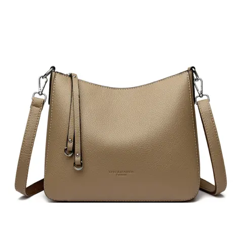 Genuine, elegant and versatile leather cross-sectional bag NAcloset 10 Genuine, elegant and versatile leather cross-sectional bag NAcloset 10