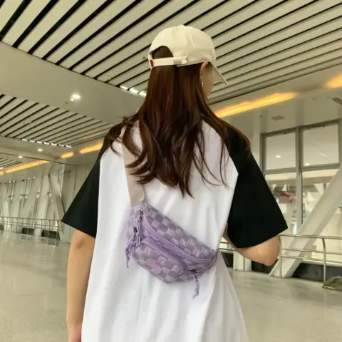 Bolsa de cintura transversal de nylon xadrez com alça ajustável Bolsa de cintura - nacloset 12