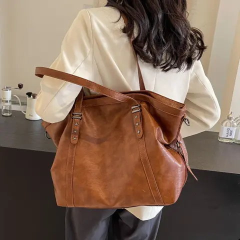 Bolsa transversal feminina de couro macio vintage (grande capacidade) Carteiras e Bolsas - nacloset 4