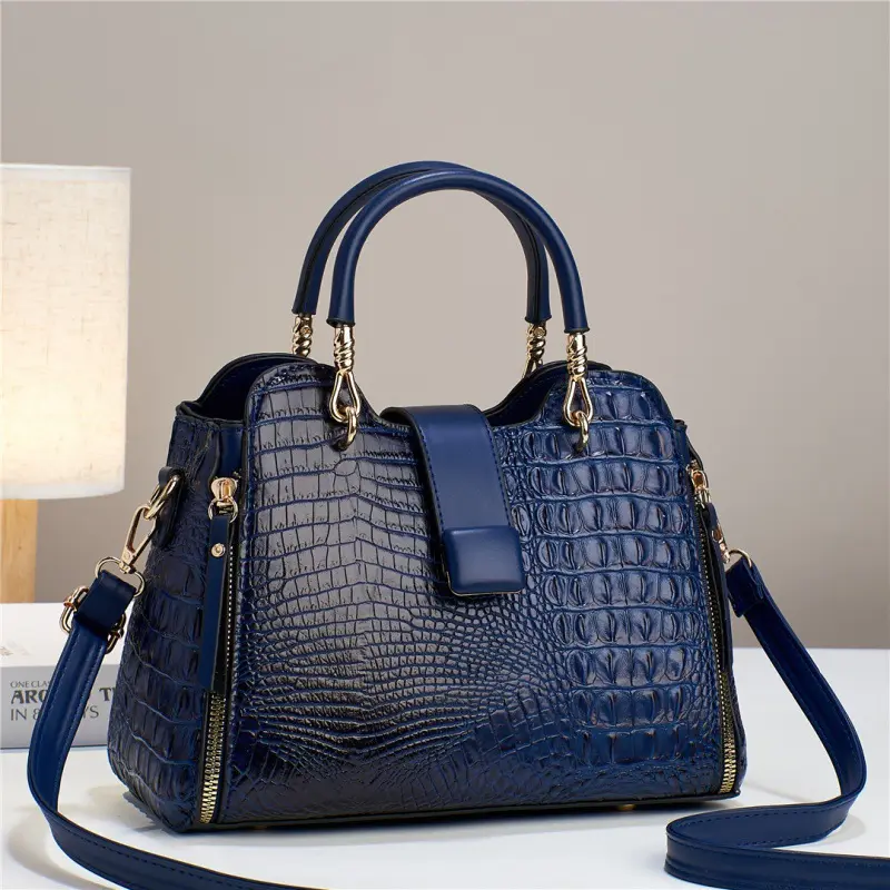 Female transverse bag with crocodile print, large capacity Wallets and Bags - NAcloset 2 Female transverse bag with crocodile print, large capacity Wallets and Bags - NAcloset 2