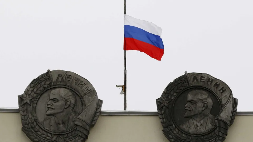 Rússia vai intensificar golpes após Zelensky admitir mais ataques