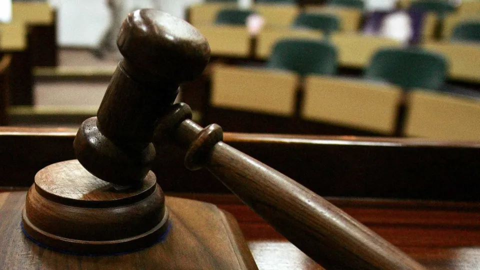 Current and former mayor of Valongo convicted of abuse of power