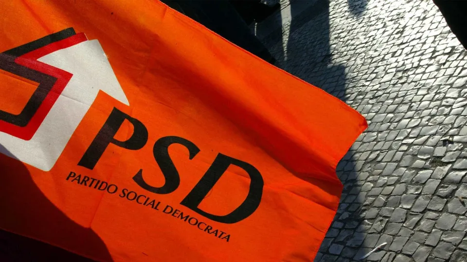 OE. PSD e CDS-PP defendem opção de