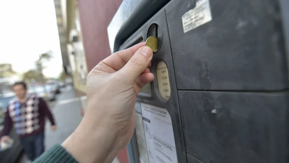 Coimbra estimates 70% default in paid parking in the city