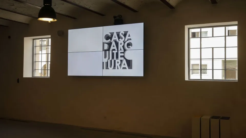Casa da Arquitetura procura apoios face a número crescente de acervos