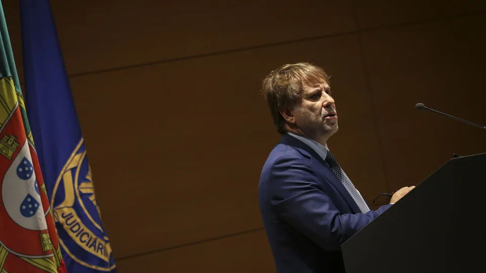 PS requests urgent hearing by Luís Neves and former MAI Secretary-General