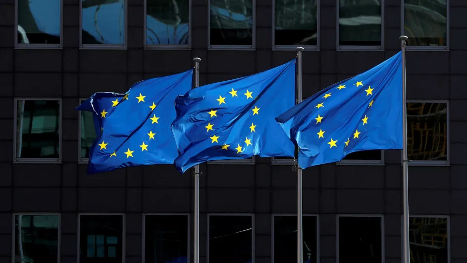 Eurodeputados em missão oficial à China para discutir comércio