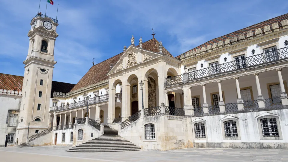 Academic Association of Coimbra will proceed with complaint against the Enough