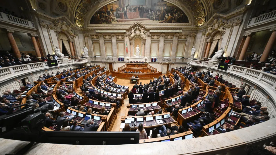 Governo entrega proposta do OE2027 no Parlamento quinta-feira à tarde