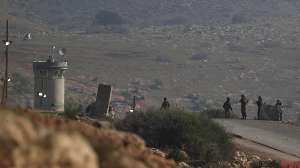 Israeli settlers attack AFP photographer working in the West Bank
