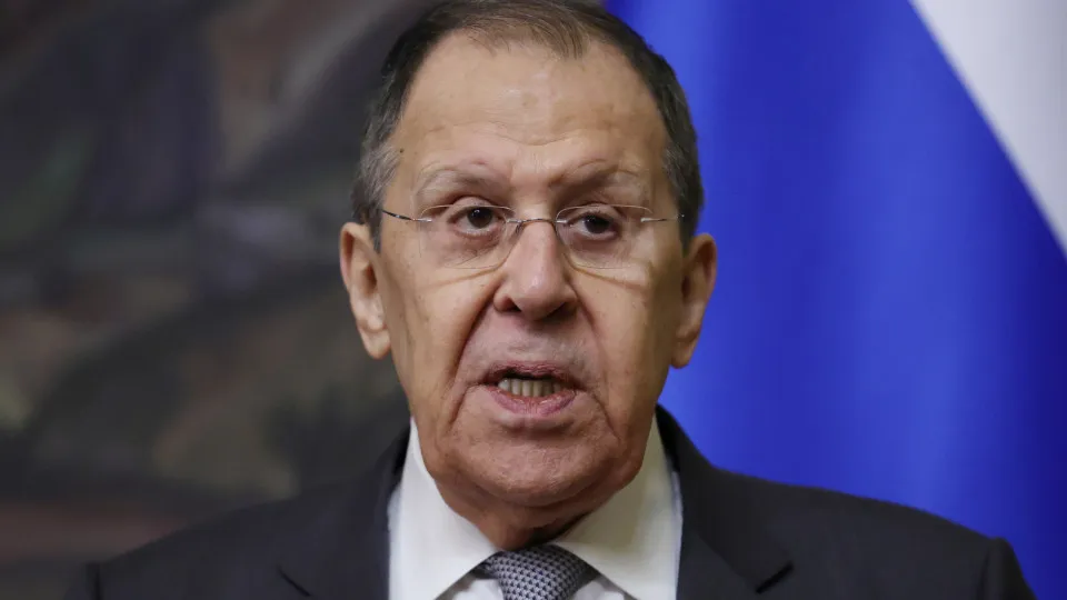 Rússia rejeita fazer concessões políticas em acordo de paz com Ucrânia