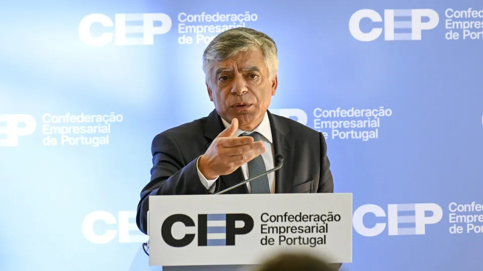 CIP critica