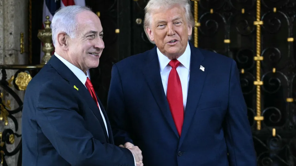 Trump manifesta