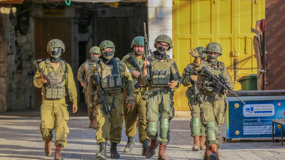 Israel liberta três colonos detidos por ataques na Cisjordânia