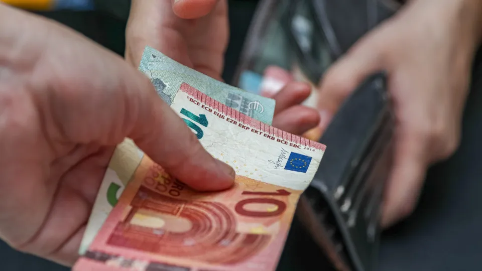 Subsídio de desemprego cai de 70% para 64% do último salário numa década