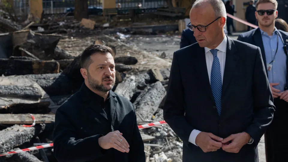 Zelensky agradece visita de Merz: