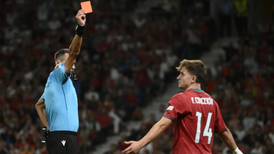 Problemas para Jorge Jesus? As duas baixas de Portugal para a Dinamarca