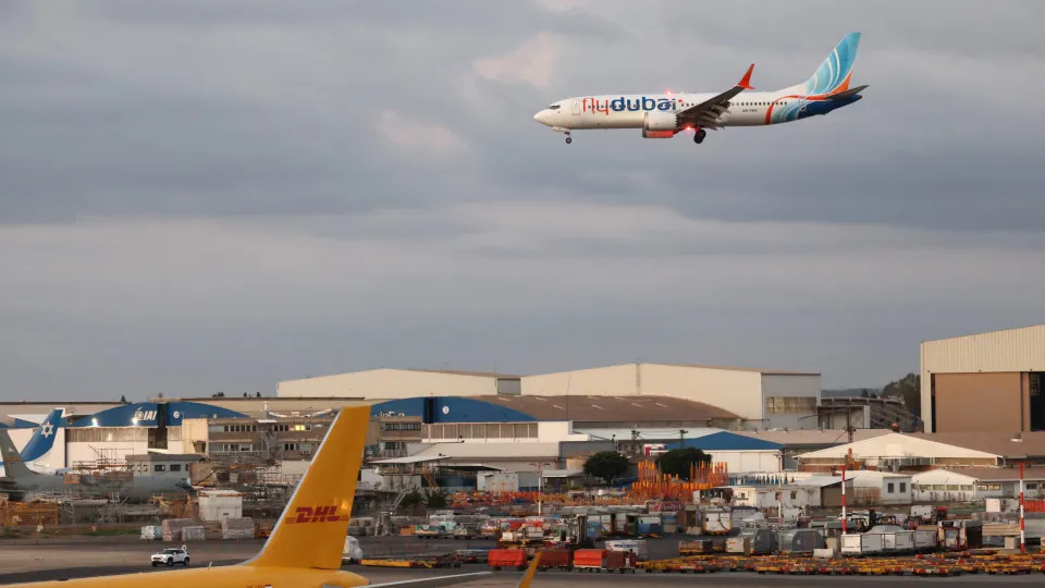 Australia investigates alleged connections of Flydubai flight copilot