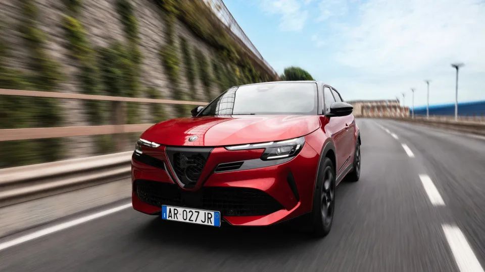 Alfa Romeo Junior updated. Know everything that changes