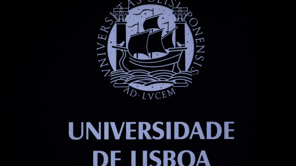 Portugal apoiou 4.000 estudantes moçambicanos com bolsas de estudo