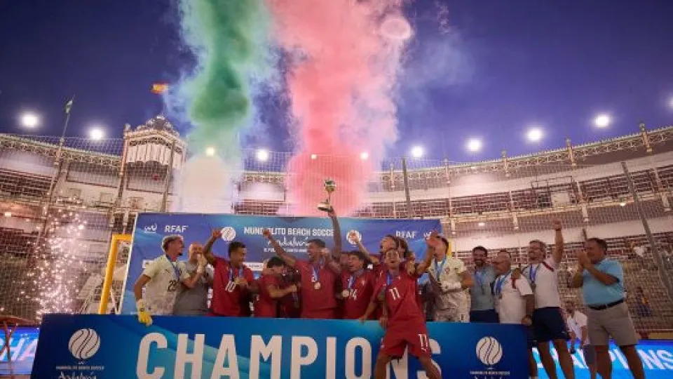 It's gold. Portugal conquers eighth title of the World Cup